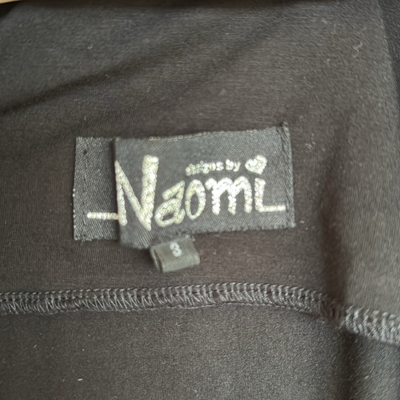 Designs by Naomi Elegant Black Sleeveless Drape Vest - Picture 2 of 5